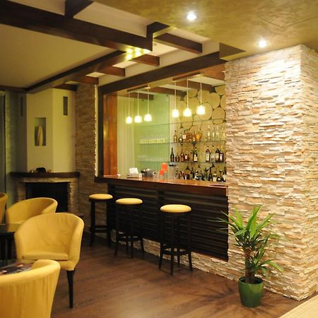Casa Freya Hotel บุชเตนี ภายนอก รูปภาพ
