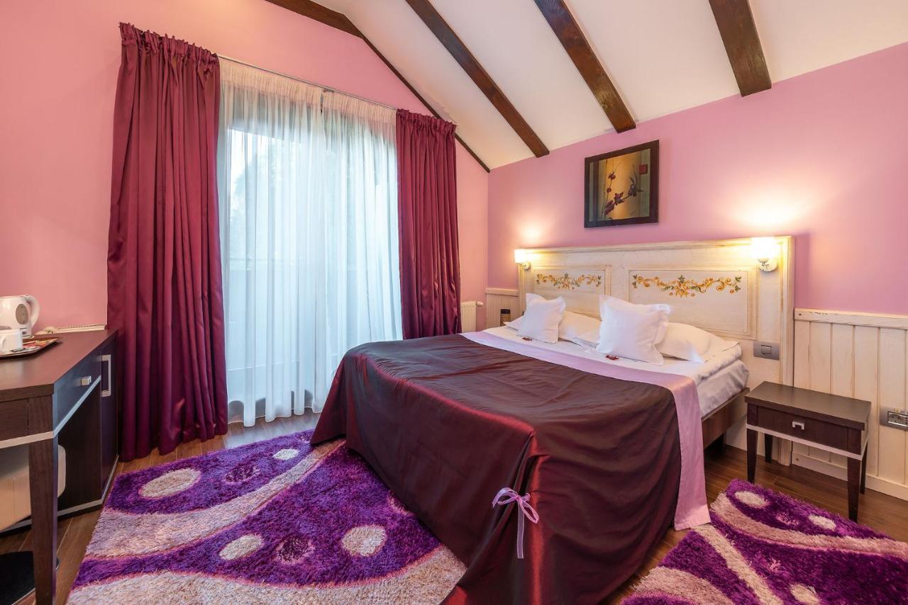 Casa Freya Hotel บุชเตนี ภายนอก รูปภาพ