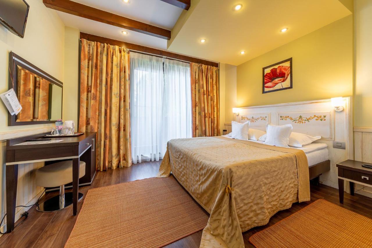 Casa Freya Hotel บุชเตนี ภายนอก รูปภาพ