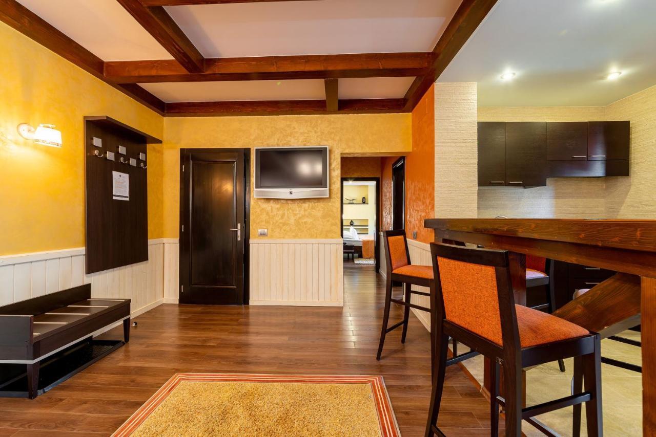 Casa Freya Hotel บุชเตนี ภายนอก รูปภาพ