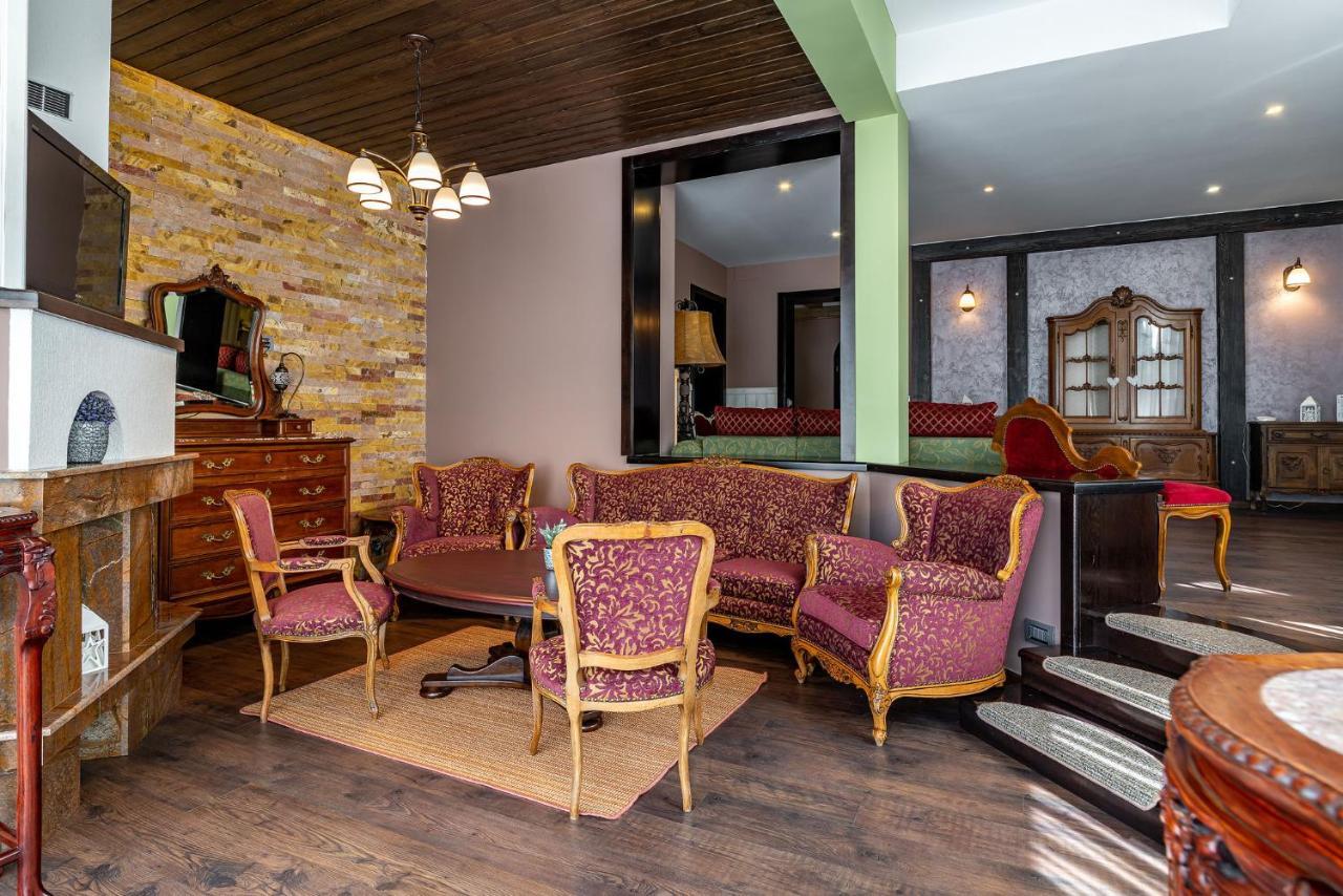 Casa Freya Hotel บุชเตนี ภายนอก รูปภาพ