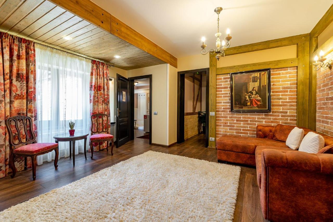 Casa Freya Hotel บุชเตนี ภายนอก รูปภาพ